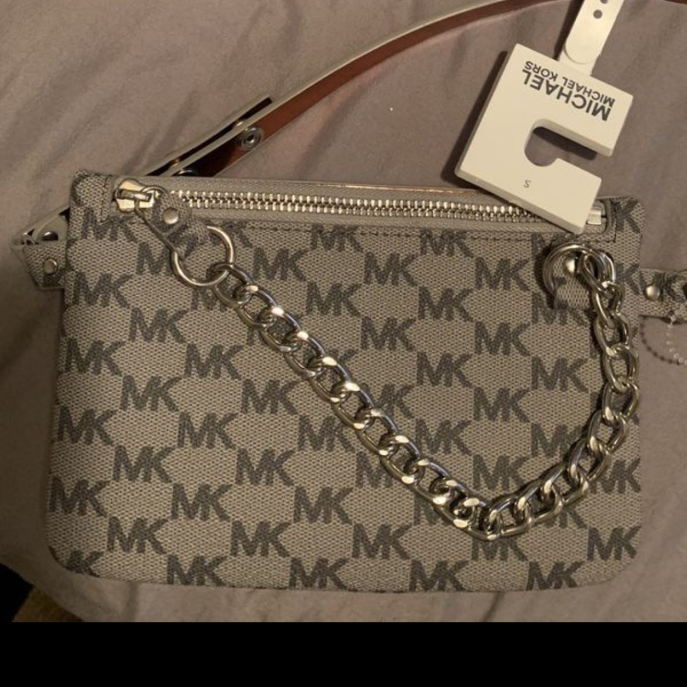 Mk wristlet  med